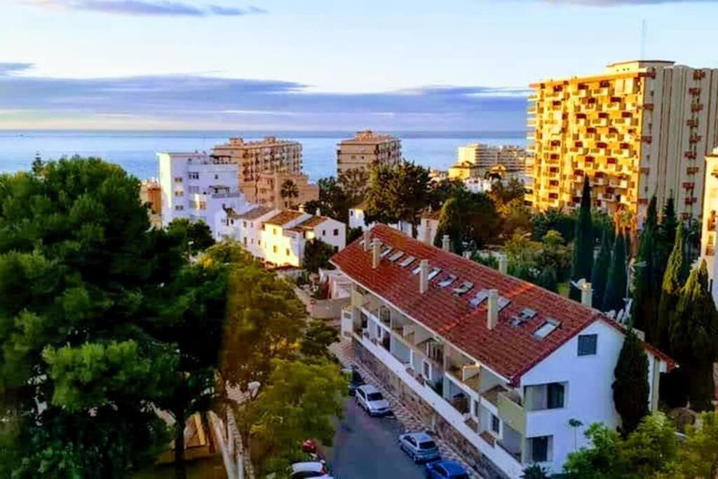 Beautiful Sea Views Cozy Apartment 350 M From Beach Benalmádena Exterior photo