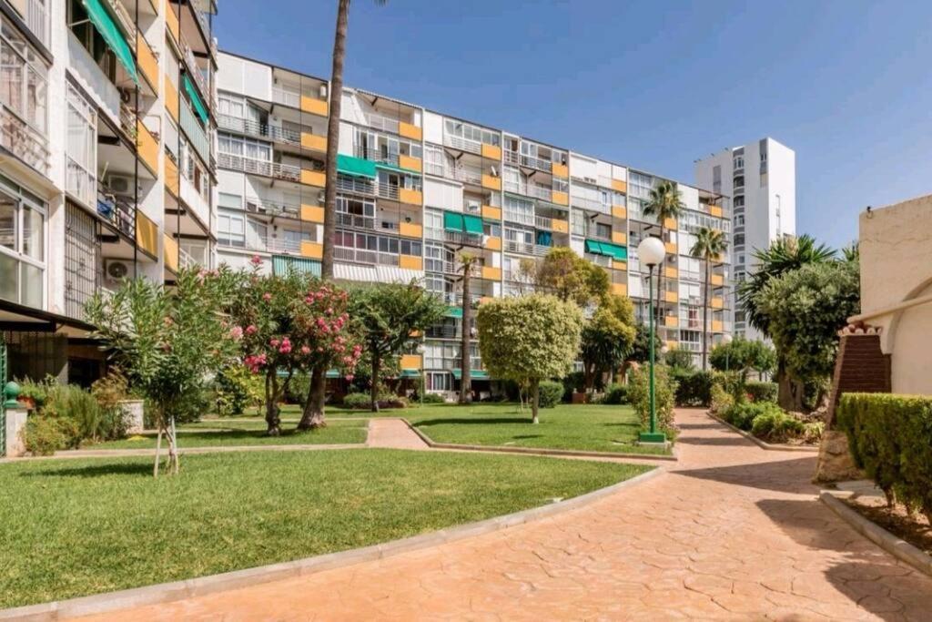 Beautiful Sea Views Cozy Apartment 350 M From Beach Benalmádena Exterior photo